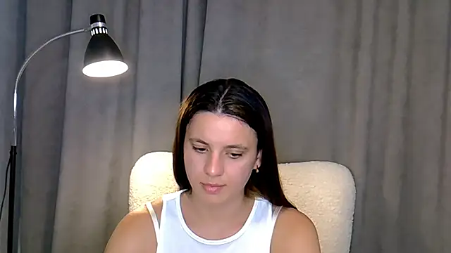 Chat XXX ao vivo de KiraHoney