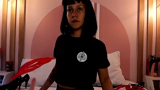 Valkiriia_wiine লাইভ XXX চ্যাট