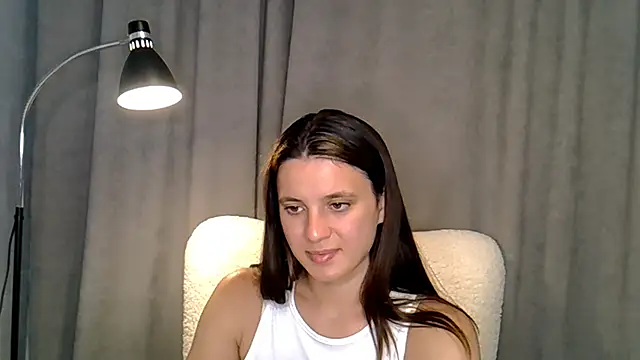 KiraHoney's Live XXX Chat