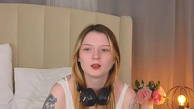 AlyssFrost XXX чат на живо
