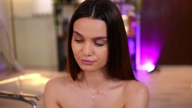 Lena_Laurent – Naživo XXX chat