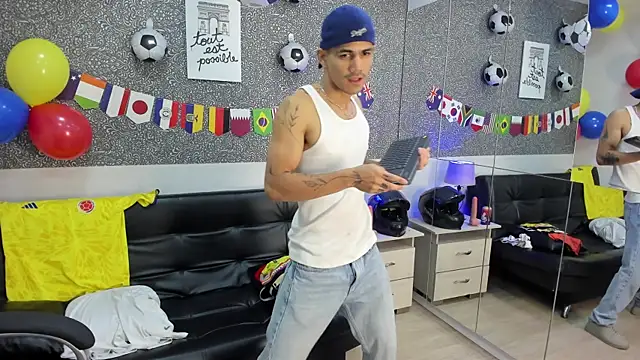 Chat +18 de Jared_Cole ao vivo