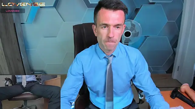 SteveTiger Live XXX-chat