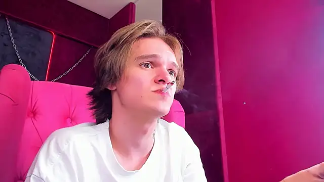 Stephen_Holt live XXX chat