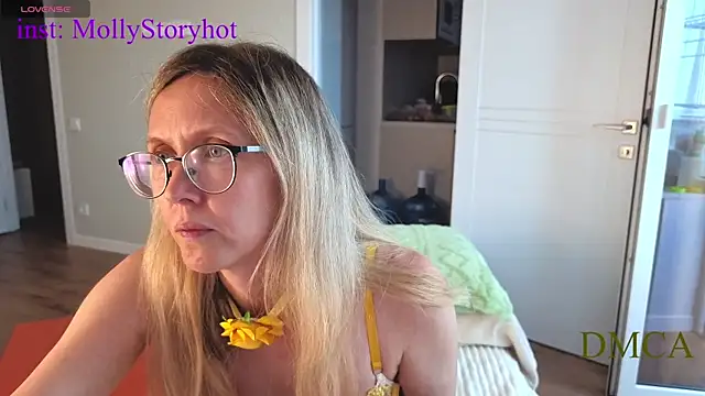 แชท XXX สดของ MollyStory