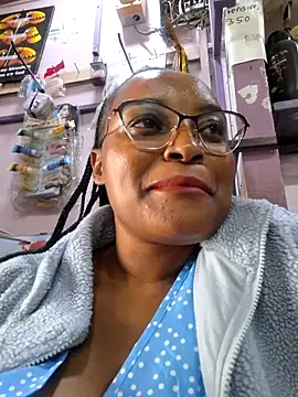Goddess_of_Hearts' Live XXX Chat