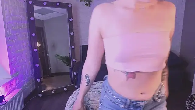 צ'אט XXX בשידור חי של ScarlettSparkss