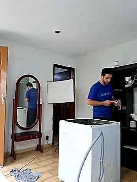 Pokazy przed kamerką – CasadoHetero