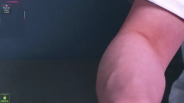 Онлайн чат XXX RoxyKyper