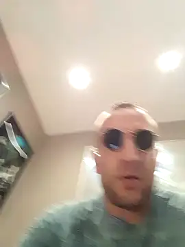 Tony88hgh live XXX chat