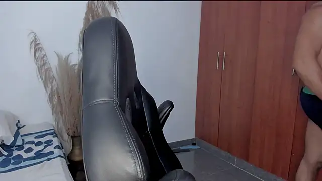 Chat XXX ao vivo de Pier_Simons