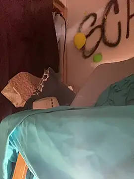 XXX chat uživo modela GusanoDelicioso