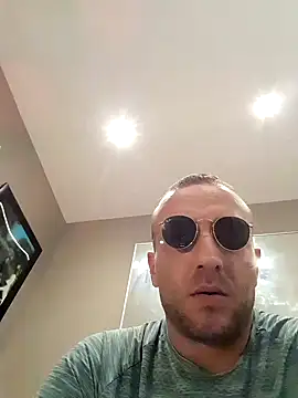Tony88hgh Live XXX-chat