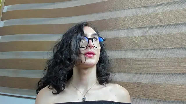Chat XXX ao vivo de Shammy_rosse