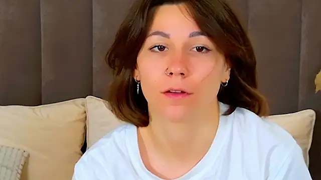 EdenSolis' Live XXX Chat