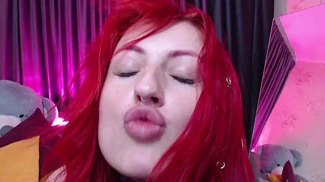Nina_Blum_ Live XXX-Chat
