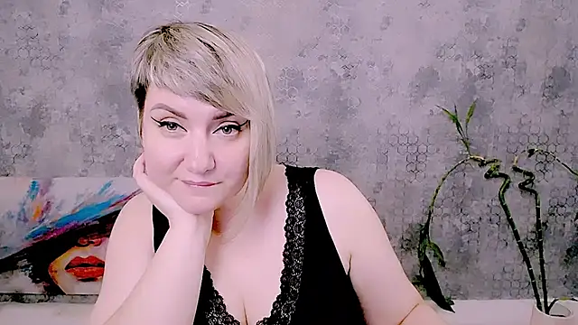 Chat +18 de Djullia ao vivo
