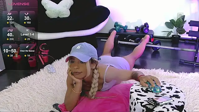 SarahRaynex live XXX chat