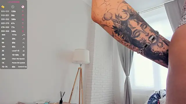 FeliciaKogen Adlı Modelin Canlı XXX Sohbeti