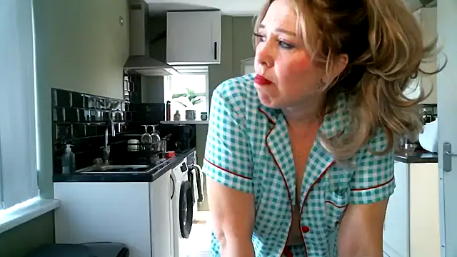 Živý XXX chat MissHoneyPenny