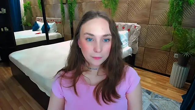 Chat XXX en directo de TrueReincarnation