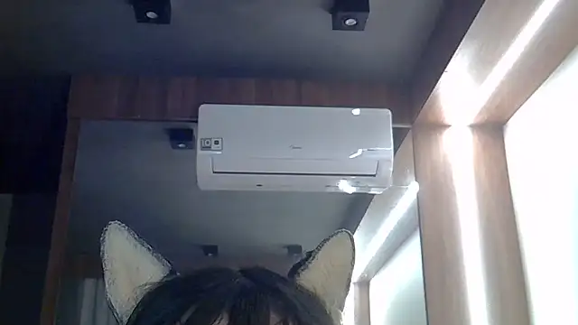 SkinnyKitten Live XXX-Chat