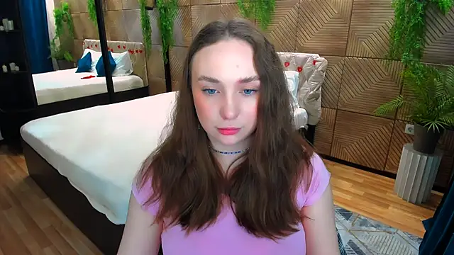 Chat XXX en directo de TrueReincarnation