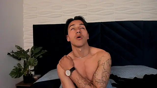 Andy_Joy_ Adlı Modelin Canlı XXX Sohbeti