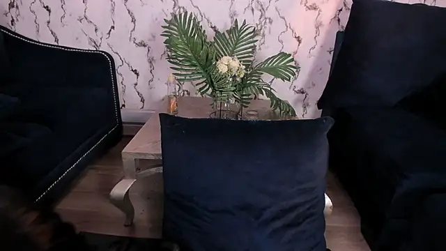 Fiorelaa_ Live XXX-chat
