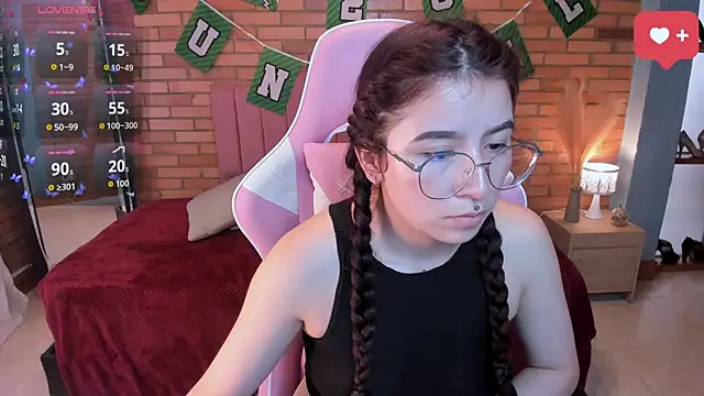 Amy_joones Live XXX-Chat