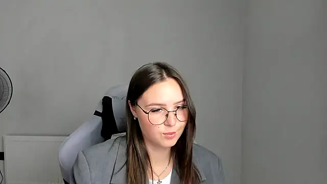 צ'אט XXX בשידור חי של Regina_cute_