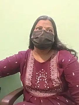 Chat +18 de Tamil_Milf ao vivo