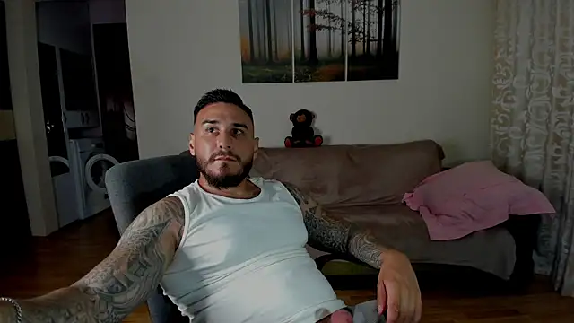 Gymdominus Live XXX-chat