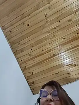 AlexxiaaMat 现场XXX聊天