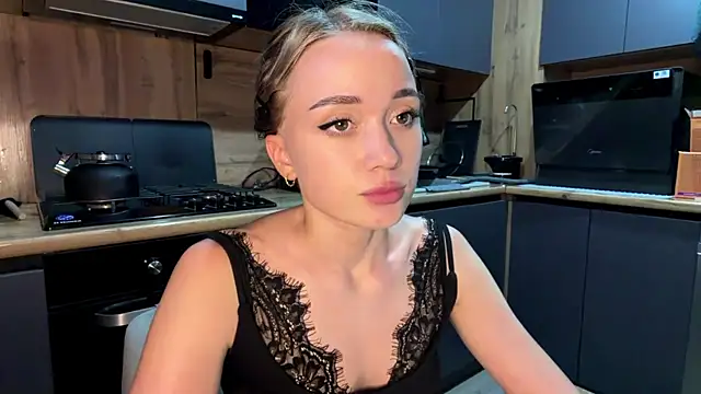 XXX chat uživo modela milavivaa