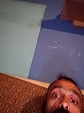 צ'אט XXX בשידור חי של Clu83