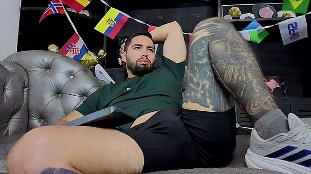 Chatroom XXX en direct de matteosantos