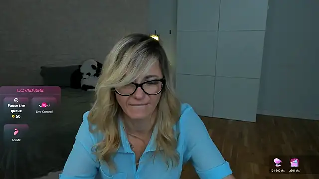 LadyIzabel's Live XXX Chat