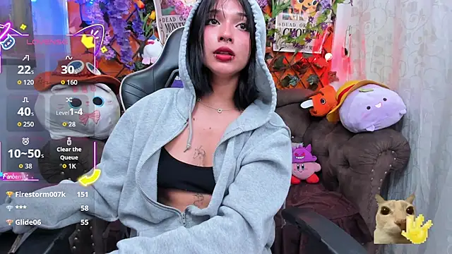 צ'אט XXX בשידור חי של ravenn_20