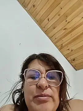 Chat XXX en directo de AlexxiaaMat
