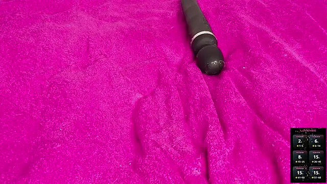 Alice_Pops élő XXX-chatje