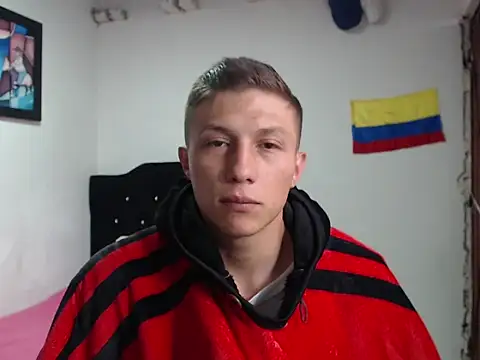Show modela Stiiveen777 na web-kameri