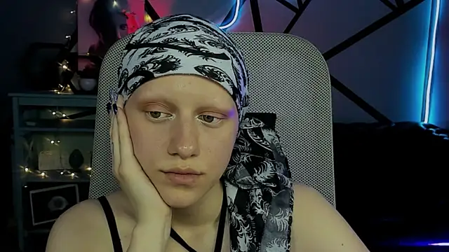 LidaDarknetn Live XXX chat