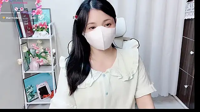 Clover_Nhi live XXX chat