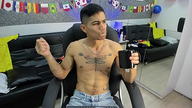 Jared_Cole Adlı Modelin Canlı XXX Sohbeti