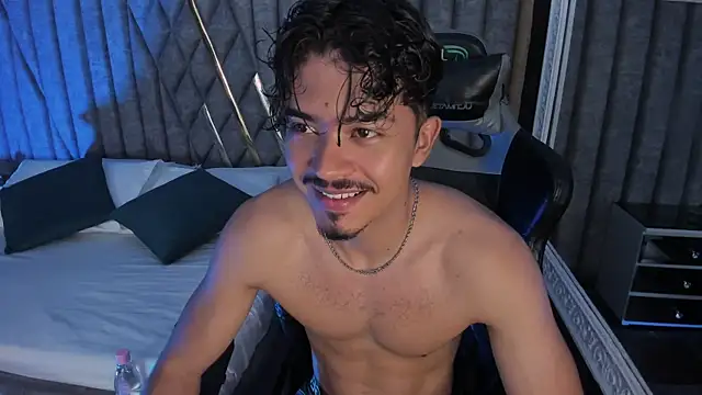 Show de NicolaiKarav na webcam