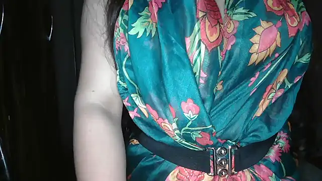 HotNiyathi 现场XXX聊天