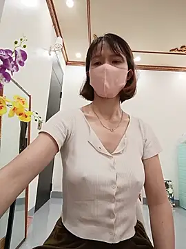 Emma_LinhのライブXXXチャット