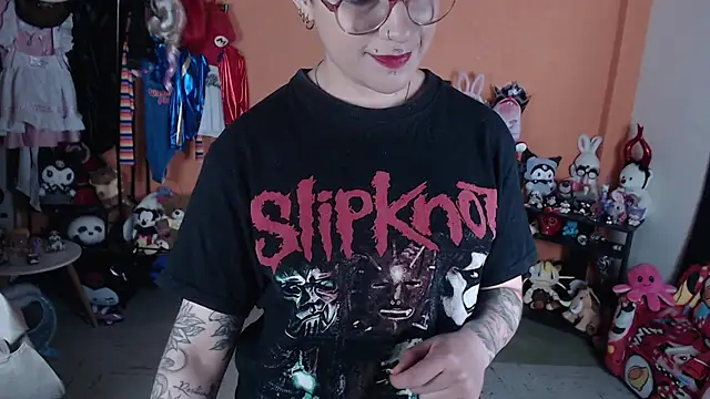 MissMiia2 Adlı Modelin Canlı XXX Sohbeti