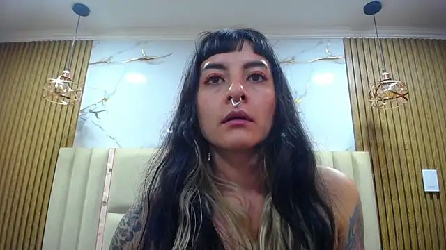 Naughty_Kittenm's Live XXX Chat